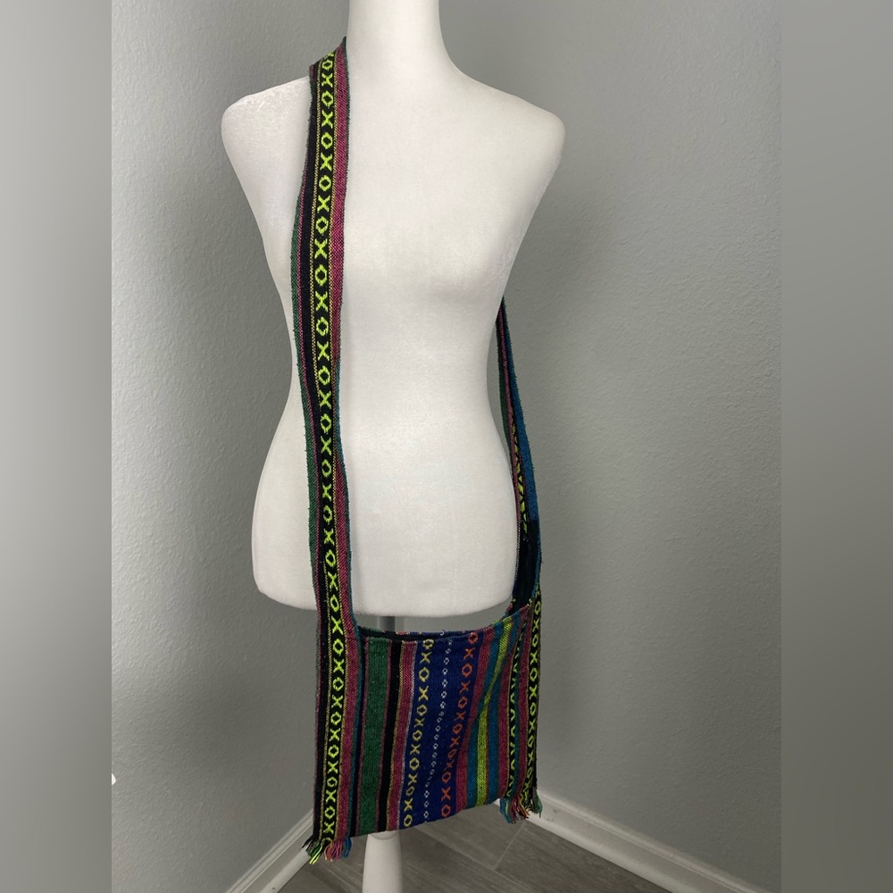 Piggy colorful handwoven crossbody bag striped pattern bohemian fringed tassels